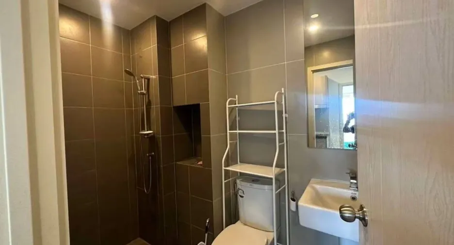 Wohnung zur Miete mit 1 Zimmer in Chom Thong, Bangkok