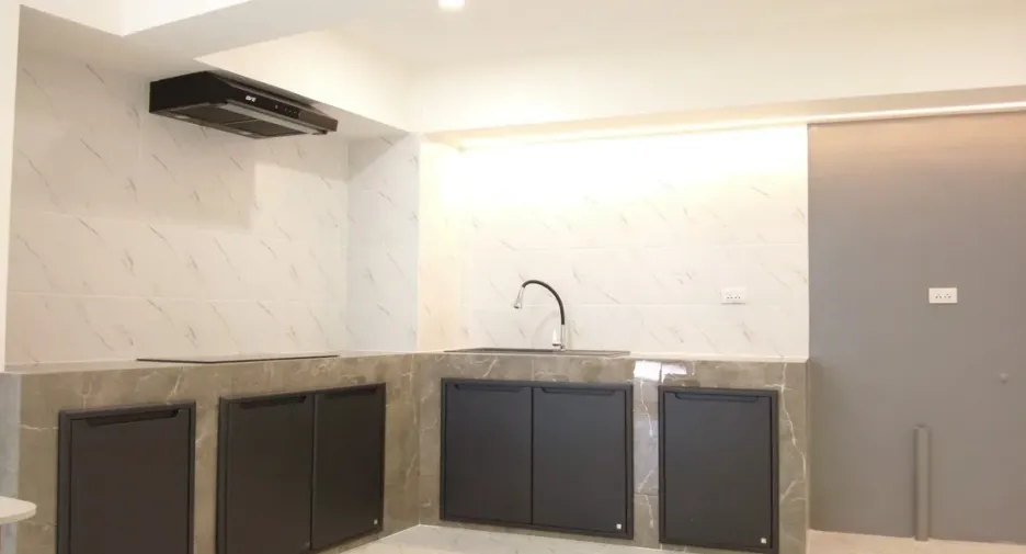 Reihenhaus zum Kauf mit 4 Zimmer in Lat Phrao, Bangkok