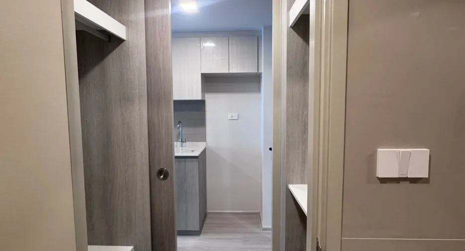 Продажа 1 кровать кондо в Хуаи Кхщанг, Бангкок