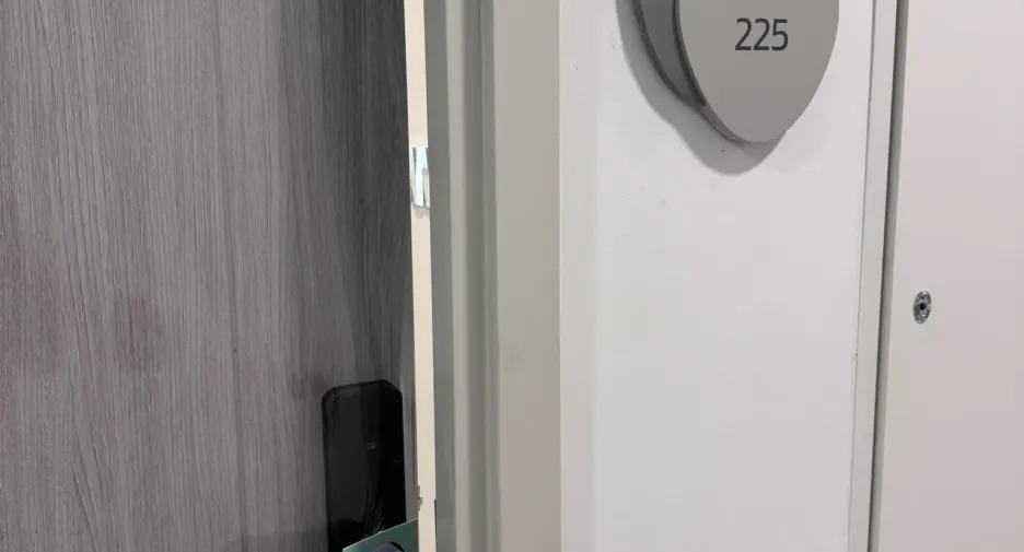 Продажа 1 кровать кондо в Хуаи Кхщанг, Бангкок
