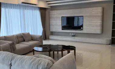 À vendre et à louer 4 chambres condo à Khlong Toei, Bangkok