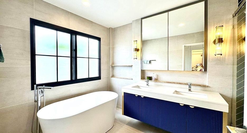 For rent 4 bedrooms house in Bang Phli, Samut Prakan