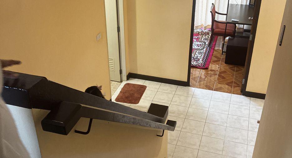 For rent 4 ベッドルーム townhouse in Hua Hin, Prachuap Khiri Khan