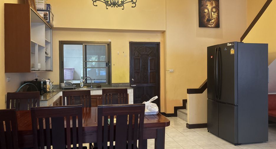 For rent 4 ベッドルーム townhouse in Hua Hin, Prachuap Khiri Khan