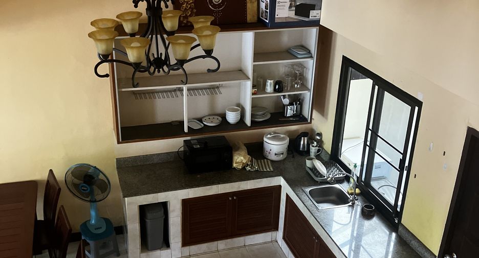 For rent 4 ベッドルーム townhouse in Hua Hin, Prachuap Khiri Khan