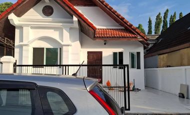For rent 2 bedrooms house in Mueang Phuket, Phuket