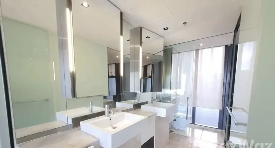 For rent 3 ベッドルーム condo in Sathon, Bangkok