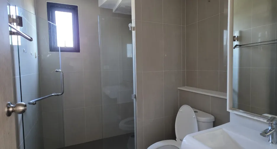 For rent 2 bedrooms condo in Phra Khanong, Bangkok