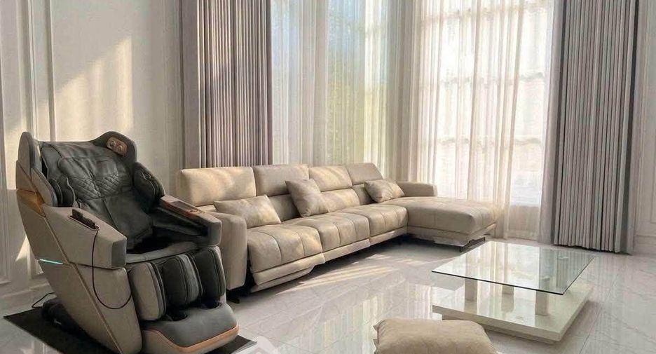 Casa en alquiler y en venta de 4 habitaciones en Taling Chan, Bangkok