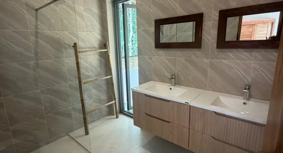 À vendre et à louer 3 chambres villa à Ko Samui, Surat Thani