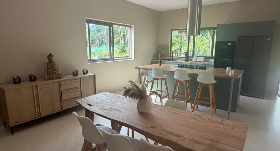 À vendre et à louer 3 chambres villa à Ko Samui, Surat Thani