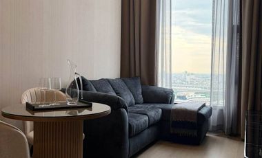 For rent 2 bedrooms condo in Chatuchak, Bangkok