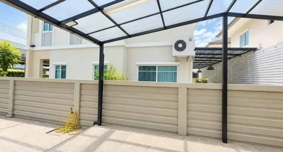 For sale 3 bedrooms house in Suan Luang, Bangkok