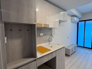 For sale スタジオ condo in Huai Khwang, Bangkok