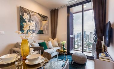 Condo en alquiler y en venta de 2 habitaciones en Khlong Toei, Bangkok