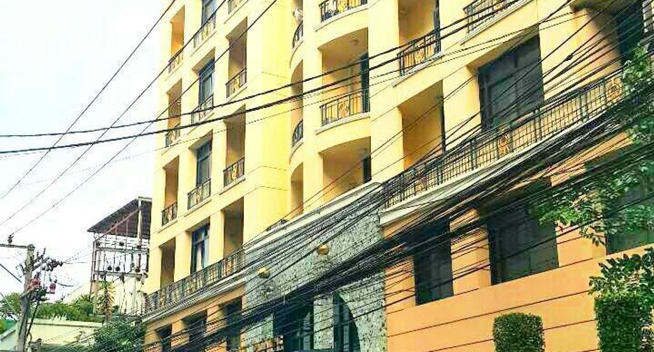 For sale 1 bed condo in Sathon, Bangkok