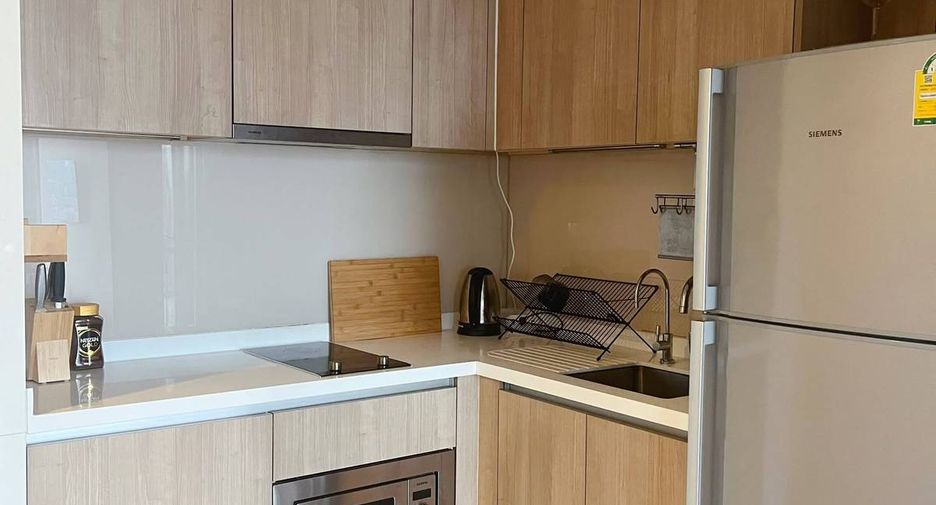 For rent and for sale 1 bed condo in Watthana, Bangkok