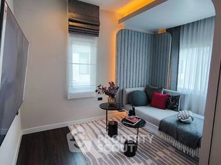 Haus zum Kauf mit 4 Zimmer in Sai Mai, Bangkok