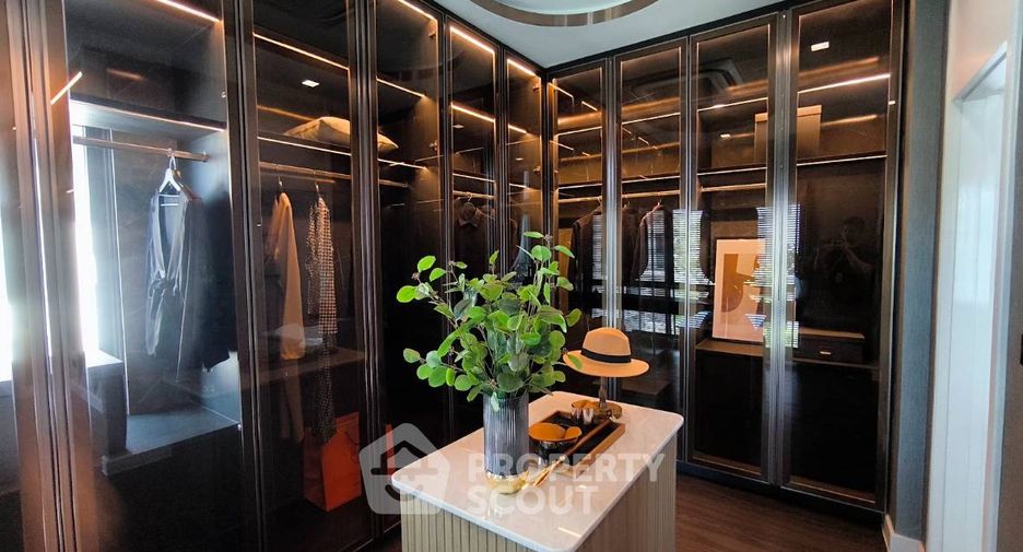 Casa en venta de 5 habitaciones en Sai Mai, Bangkok