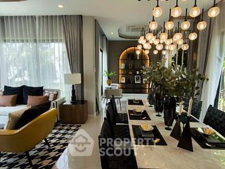 Casa en venta de 5 habitaciones en Sai Mai, Bangkok