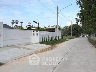 À vendre 2 chambres maison à Phanat Nikhom, Chonburi