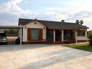 À vendre 2 chambres maison à Phanat Nikhom, Chonburi