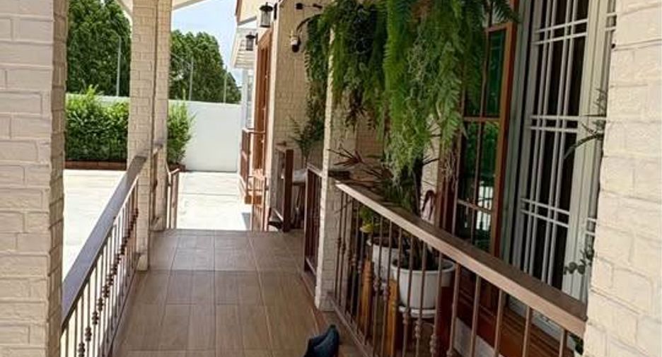 À vendre 2 chambres maison à Phanat Nikhom, Chonburi