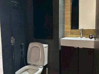 For sale 2 bedrooms condo in Wang Thonglang, Bangkok