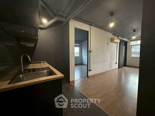 For sale 2 bedrooms condo in Wang Thonglang, Bangkok