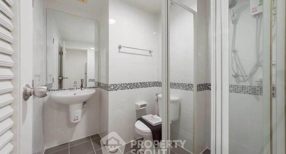 For sale 2 ベッドルーム condo in Mueang Samut Prakan, Samut Prakan