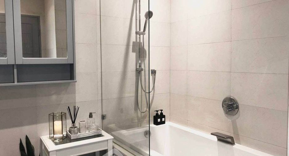 À vendre 1 chambre condo à Watthana, Bangkok