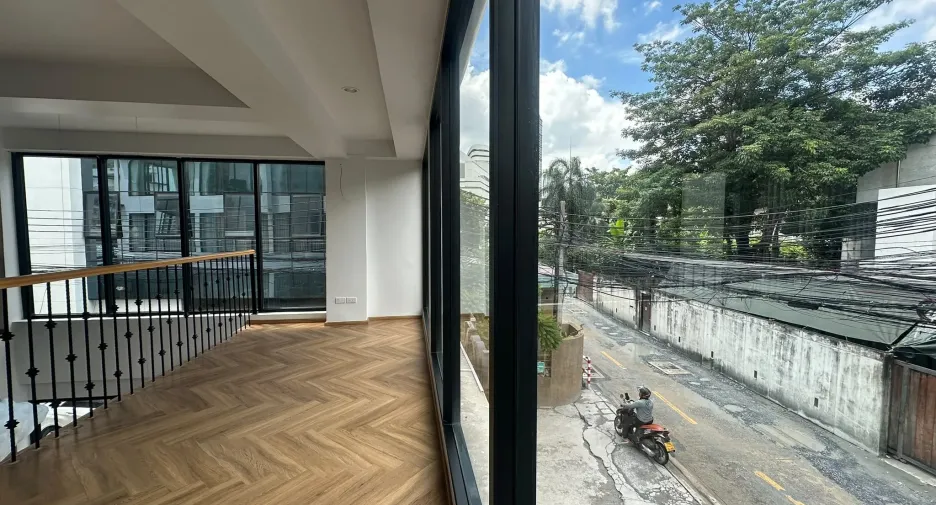 For rent retail Space in Watthana, Bangkok