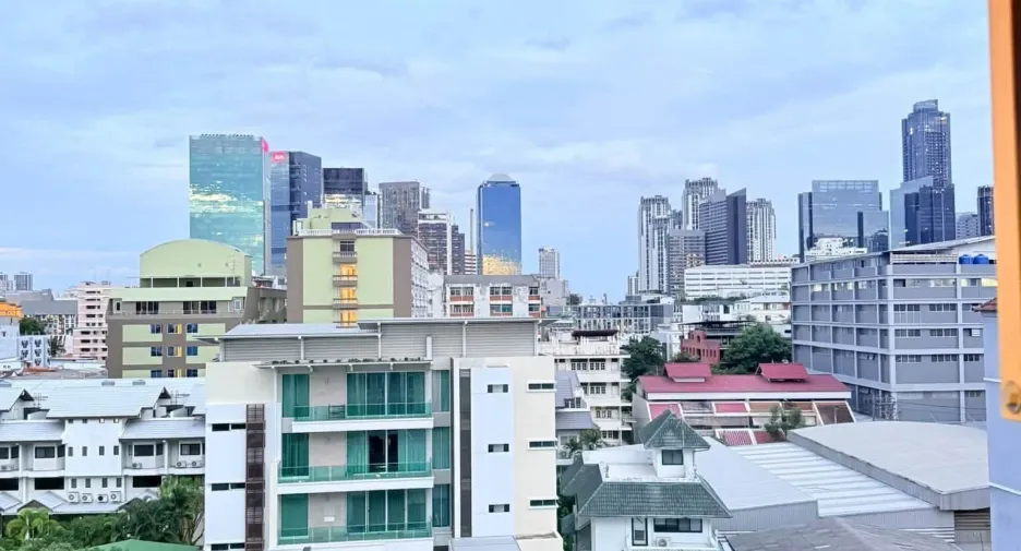 出租 1 卧室 公寓 在 Huai Khwang, 曼谷