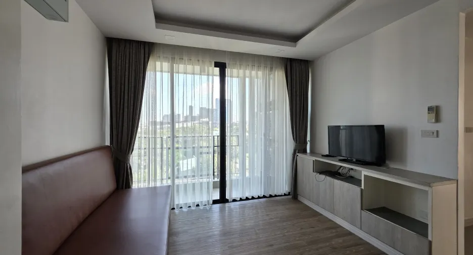 For rent 2 bedrooms apartment in Phra Khanong, Bangkok