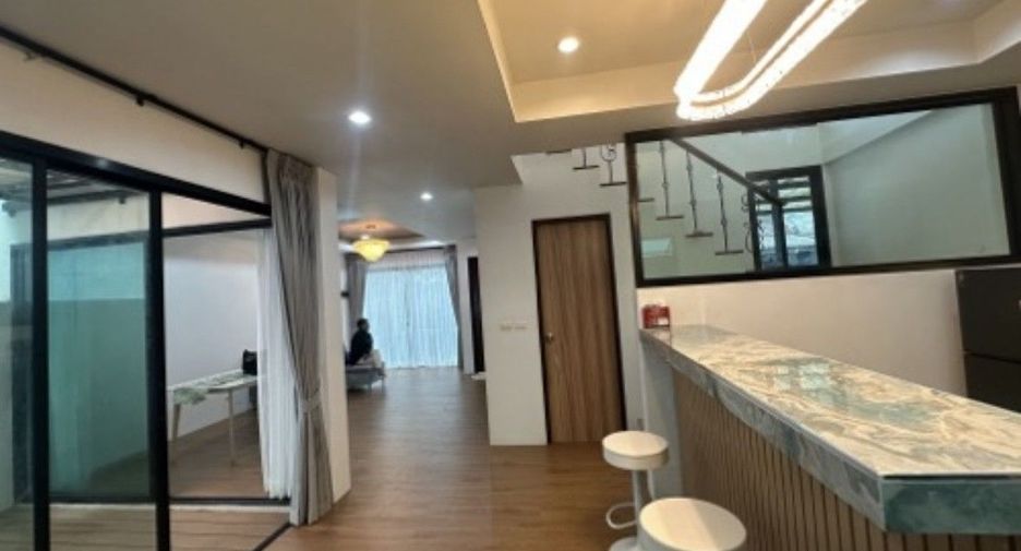 For rent 2 bedrooms house in Mueang Phuket, Phuket