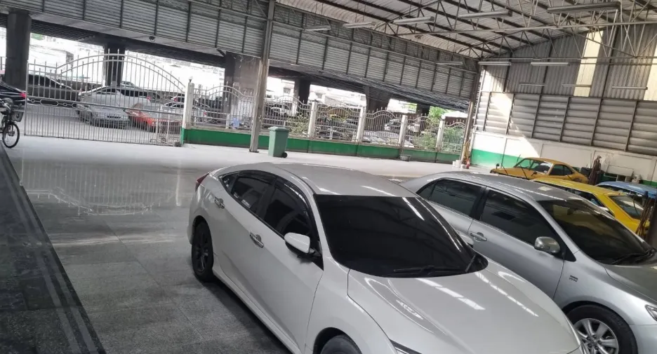 For sale warehouse in Yan Nawa, Bangkok