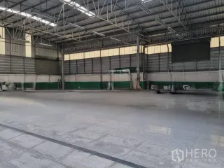 For sale warehouse in Yan Nawa, Bangkok