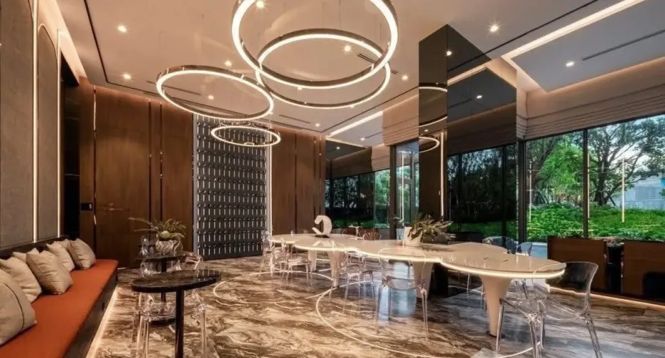 Condo en alquiler de 1 habitaciones en Khlong Toei, Bangkok