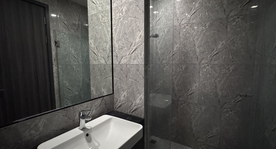Condo en venta y en alquiler de estudio en Khlong Toei, Bangkok