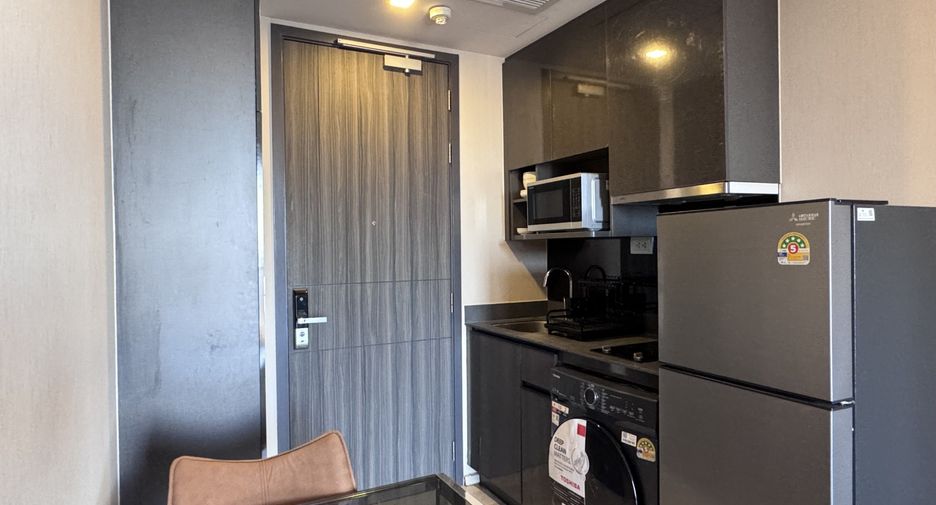 Condo en venta y en alquiler de estudio en Khlong Toei, Bangkok