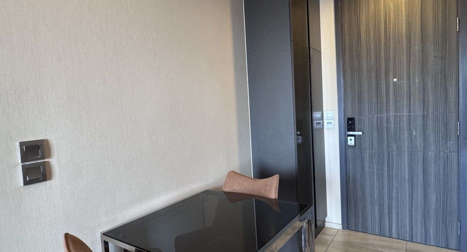 Condo en venta y en alquiler de estudio en Khlong Toei, Bangkok