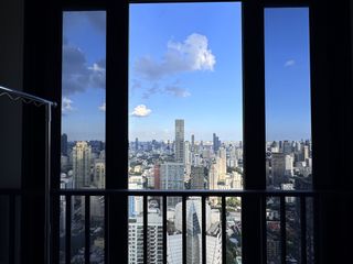 For sale and for rent studio condo in Khlong Toei, Bangkok