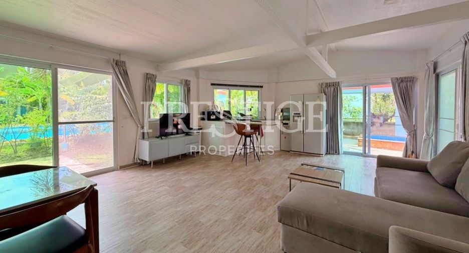 For sale 14 bedrooms retail Space in Mueang Rayong, Rayong