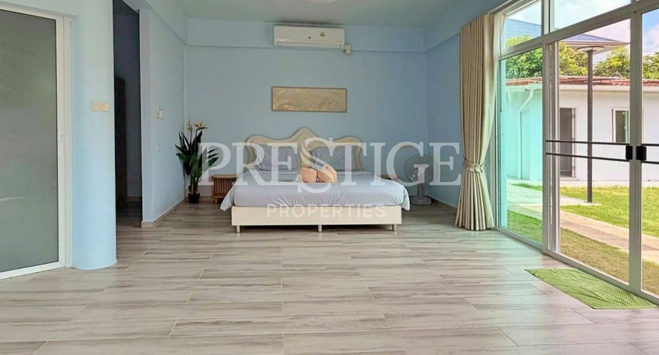 For sale 14 bedrooms retail Space in Mueang Rayong, Rayong