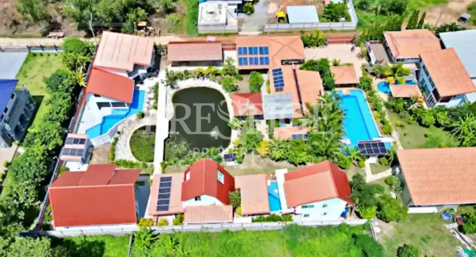 For sale 14 bedrooms retail Space in Mueang Rayong, Rayong