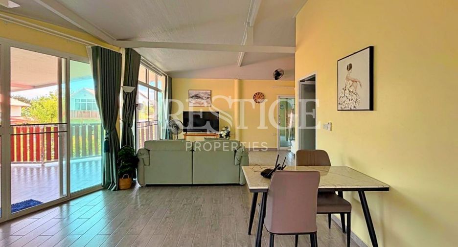 For sale 14 bedrooms retail Space in Mueang Rayong, Rayong
