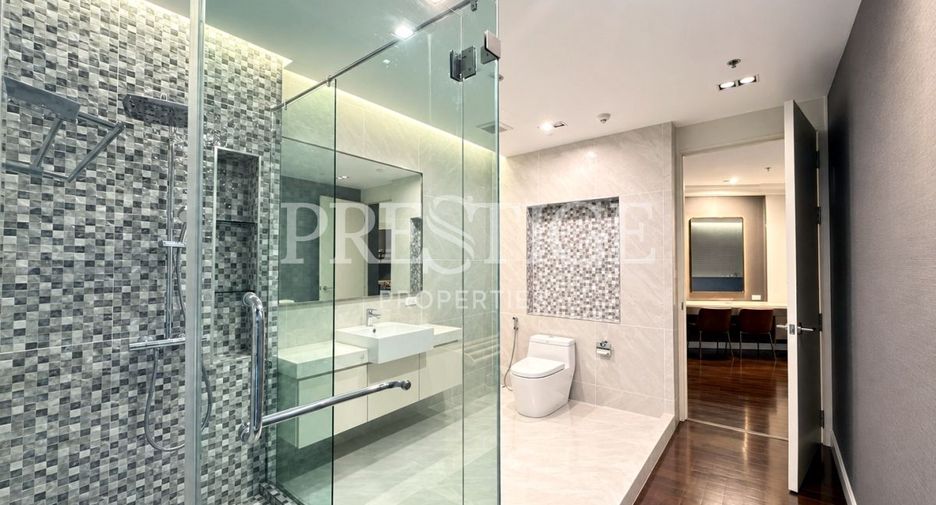 For sale 4 ベッドルーム condo in Bang Lamung, Chonburi