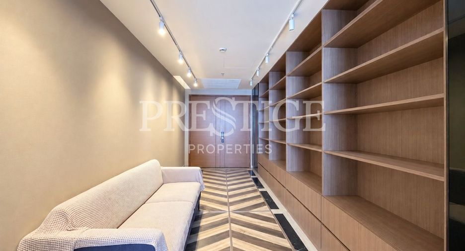 For sale 4 ベッドルーム condo in Bang Lamung, Chonburi