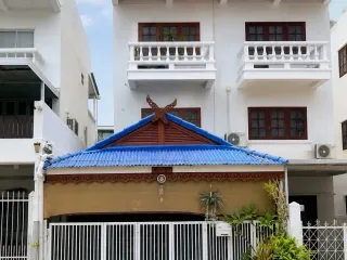 Casa adosada en venta de 3 habitaciones en Mueang Chiang Mai, Chiang Mai