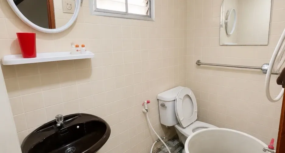 Casa adosada en venta de 3 habitaciones en Mueang Chiang Mai, Chiang Mai